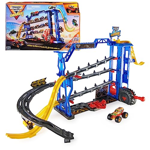 Monster Jam Garage Playset with Exclusive Grave Digger Truck